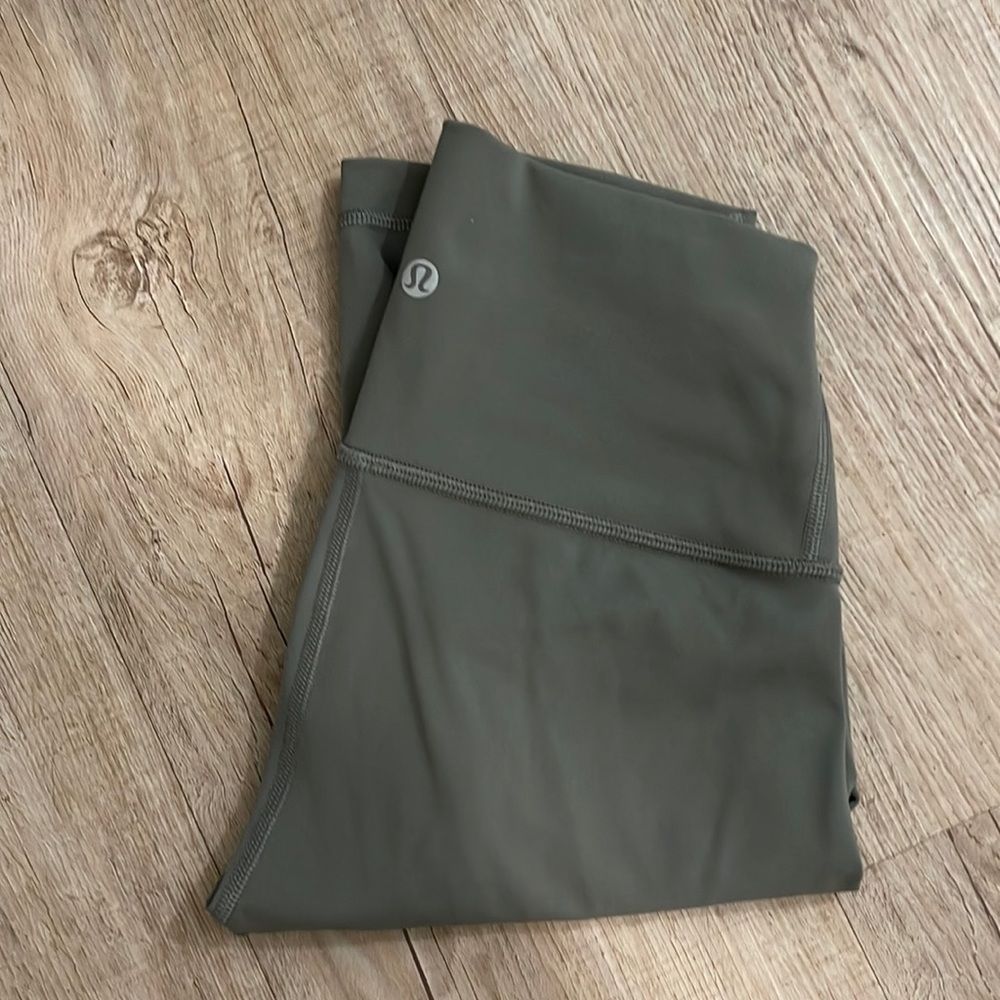 Lululemon Wunder Under Leggings 25” Grey Sage
